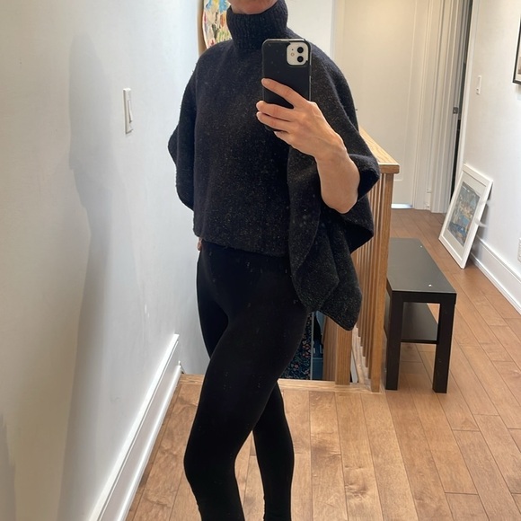 DKNY pure merino wool turtleneck poncho cape black white speckles size S - Picture 11 of 15